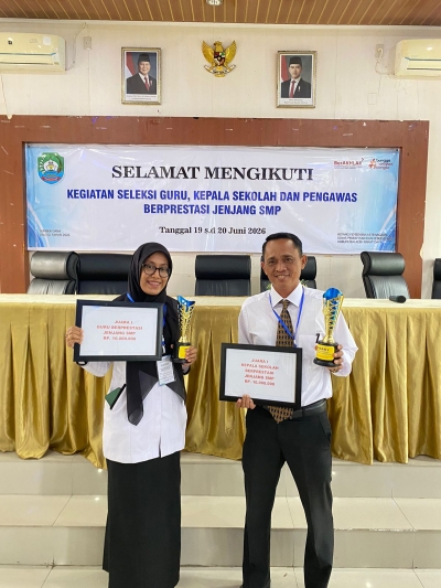 Kepala Sekolah dan Guru SMPN 1 Blangpidie  Raih Juara 1 pada Seleksi Guru dan Kepala Sekolah Berprestasi 2025/2026